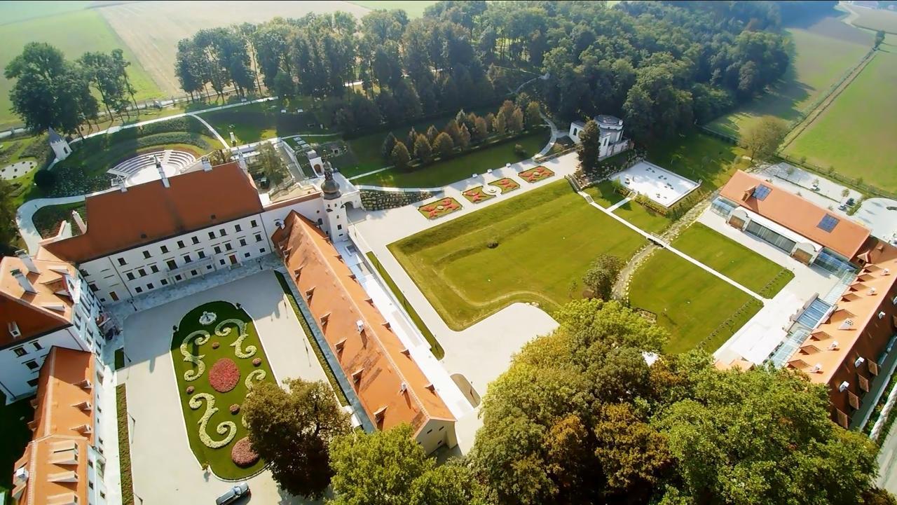 Schloss Thalheim Sankt Poelten Kültér fotó